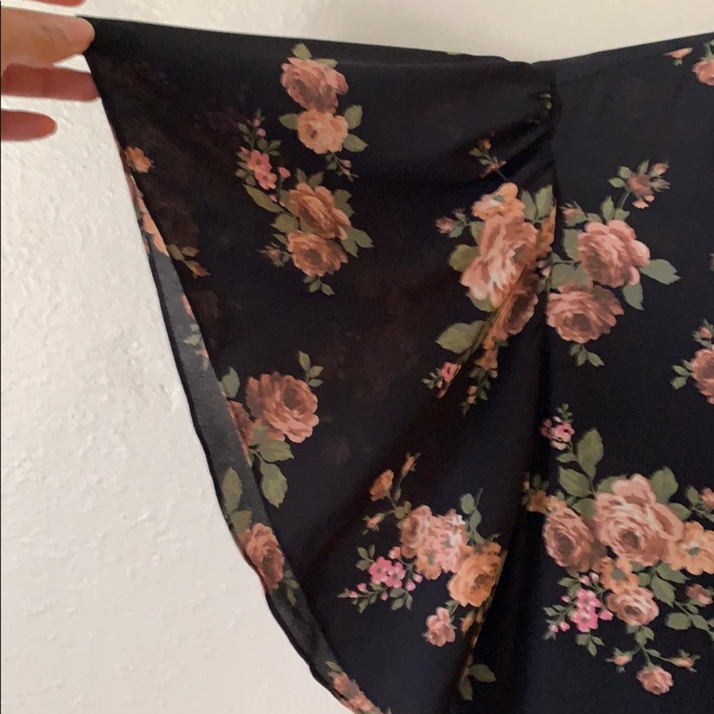 Zara dress - Picture 4 of 7